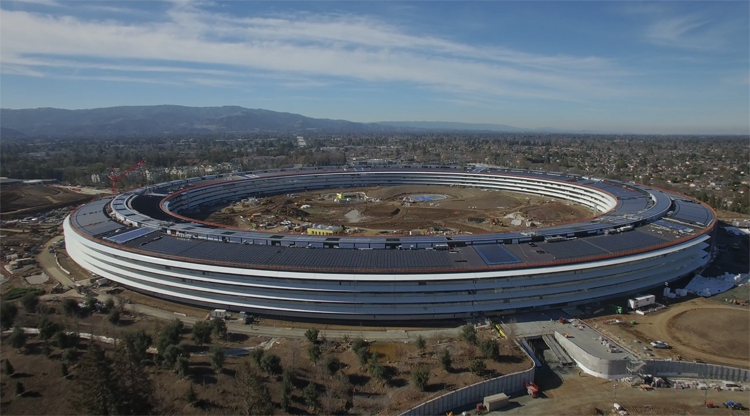 Voortgang bouw Apple Campus 2 (februari 2017)