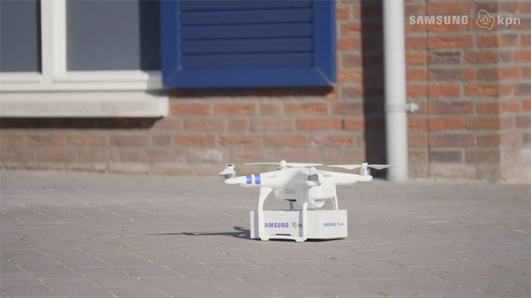 KPN bezorgt eerste Samsung Galaxy S9 met drone